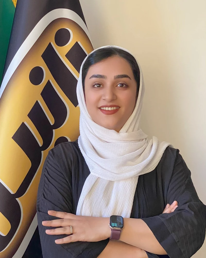 لیلا محمدی کارشناس فروش زانیس