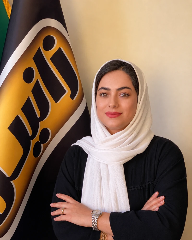 سمیرا مؤمن کارشناس فروش زانیس
